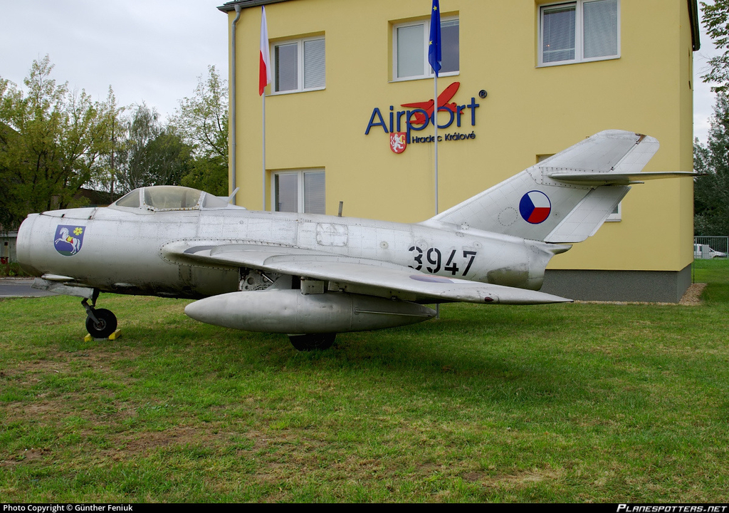 3947-czech-air-force-mikoyan-gurevich-mig-15bis_PlanespottersNet_309408_e1ddaff609_o.jpg
