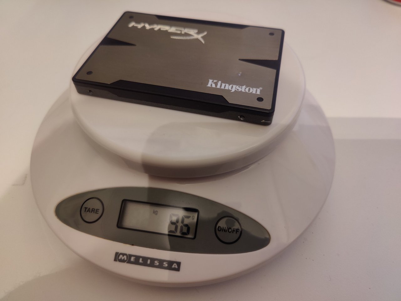1410757480_kingstonvekt.thumb.jpg.91322592c22ee2c60d87aad50eba565a.jpg