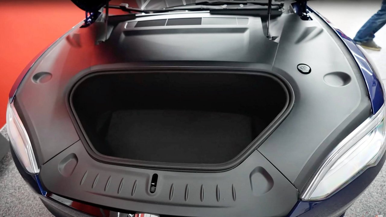 669365023_TeslaModelSPlaidFrunk.thumb.jpg.1c7d472a87f6ede0c30467af302f50ac.jpg