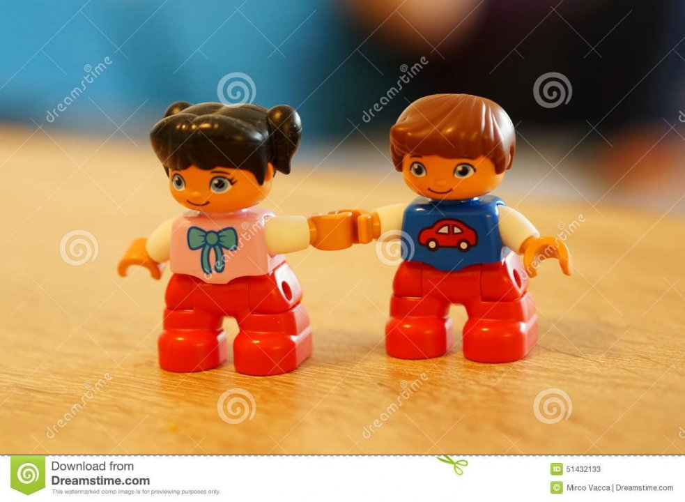 lego-love-couple-duplo-girl-boy-holding-hands-51432133.jpg
