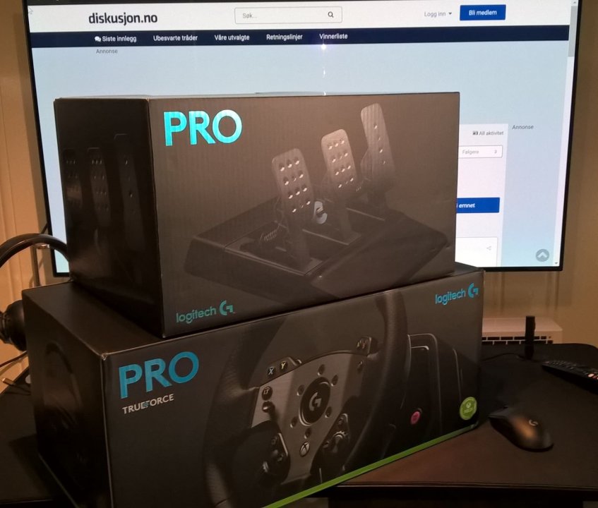 2014625611_logitechpro.thumb.jpg.c5fb37d1b57798cb90e128d506b84f08.jpg