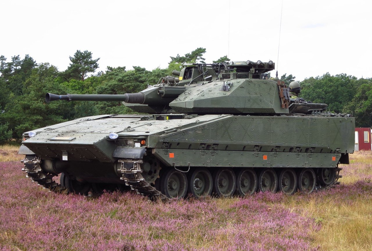 CV90.jpg