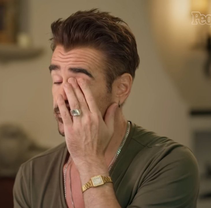 colin-farrell-klokke_27.thumb.jpg.79bffff015800df9b624fb749019279c.jpg