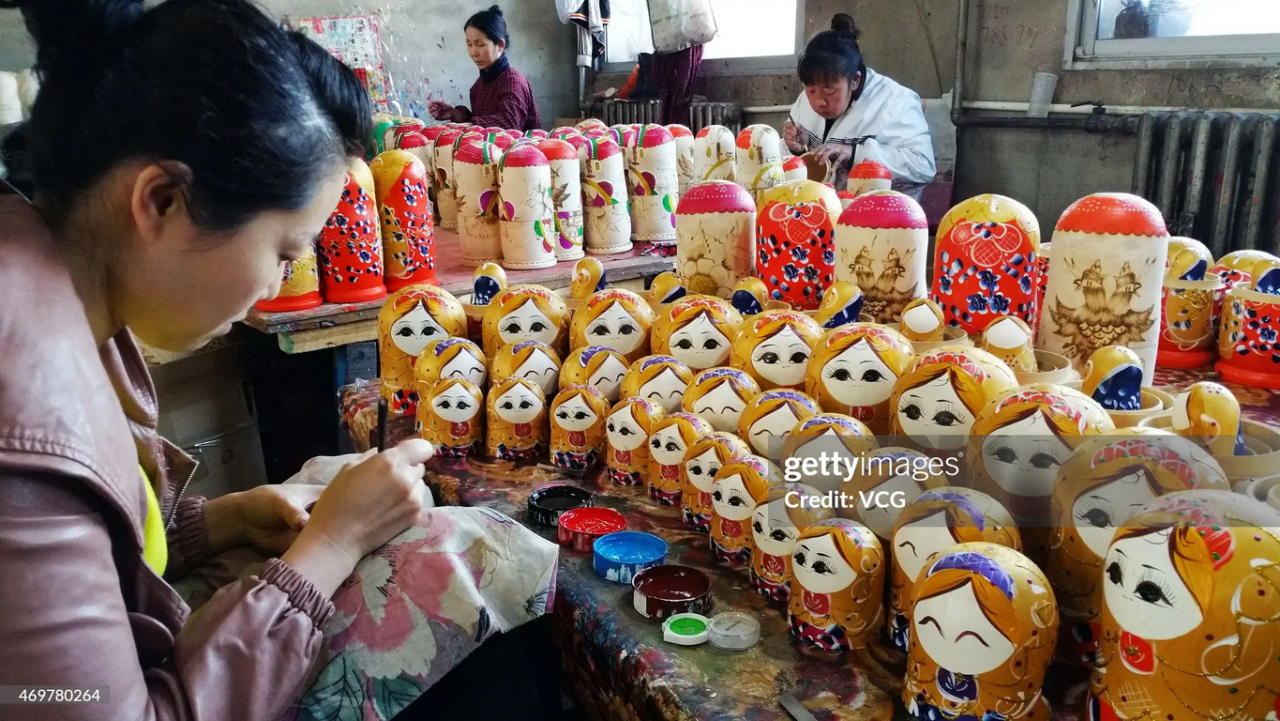 Screenshot2025-08-16at09-50-43ChinesemerchantsproducematryoshkadollsforglobalmarketonApril.thumb.png.811cb0c79b0a8b98d889f0b39f108440.png