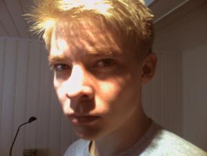 post-10803-1153307453_thumb.jpg