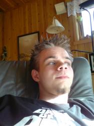 post-17606-1186788644_thumb.jpg