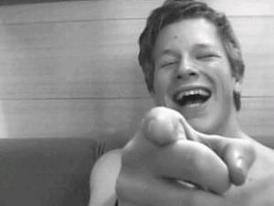 post-50680-1165105678_thumb.jpg