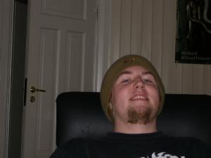 post-51201-1132083956_thumb.jpg