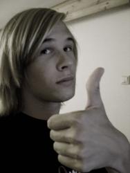 post-82796-1153176630_thumb.jpg